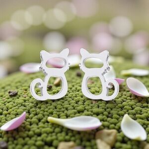 Cute Silver Cat Outline Stud Earrings